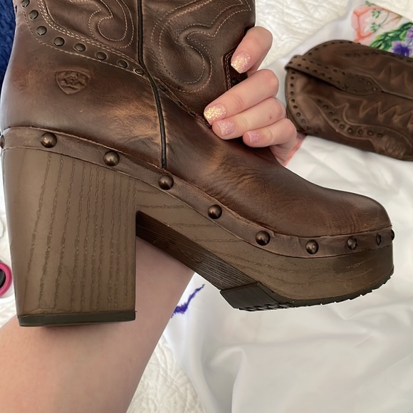 Ariat cowboy boots - Picture 11 of 14